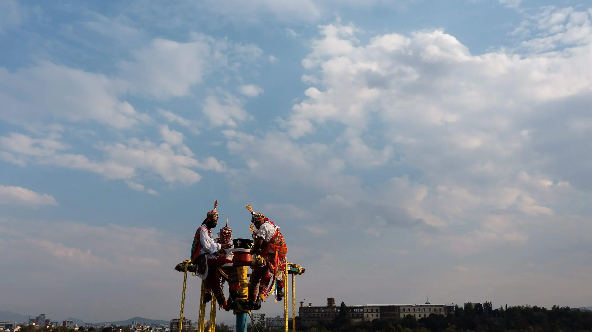 854306_Cotidiana Voladores Papantla-2_impreso